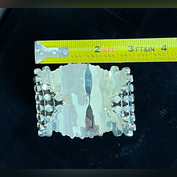 Sterling Silver Cuff Bracelet. Gender neutral. - Picture 7 of 12